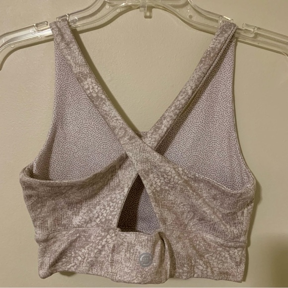 Max Studio Performance reversible Sochi sports bra & leggings, sand snake print - Picture 6 of 6